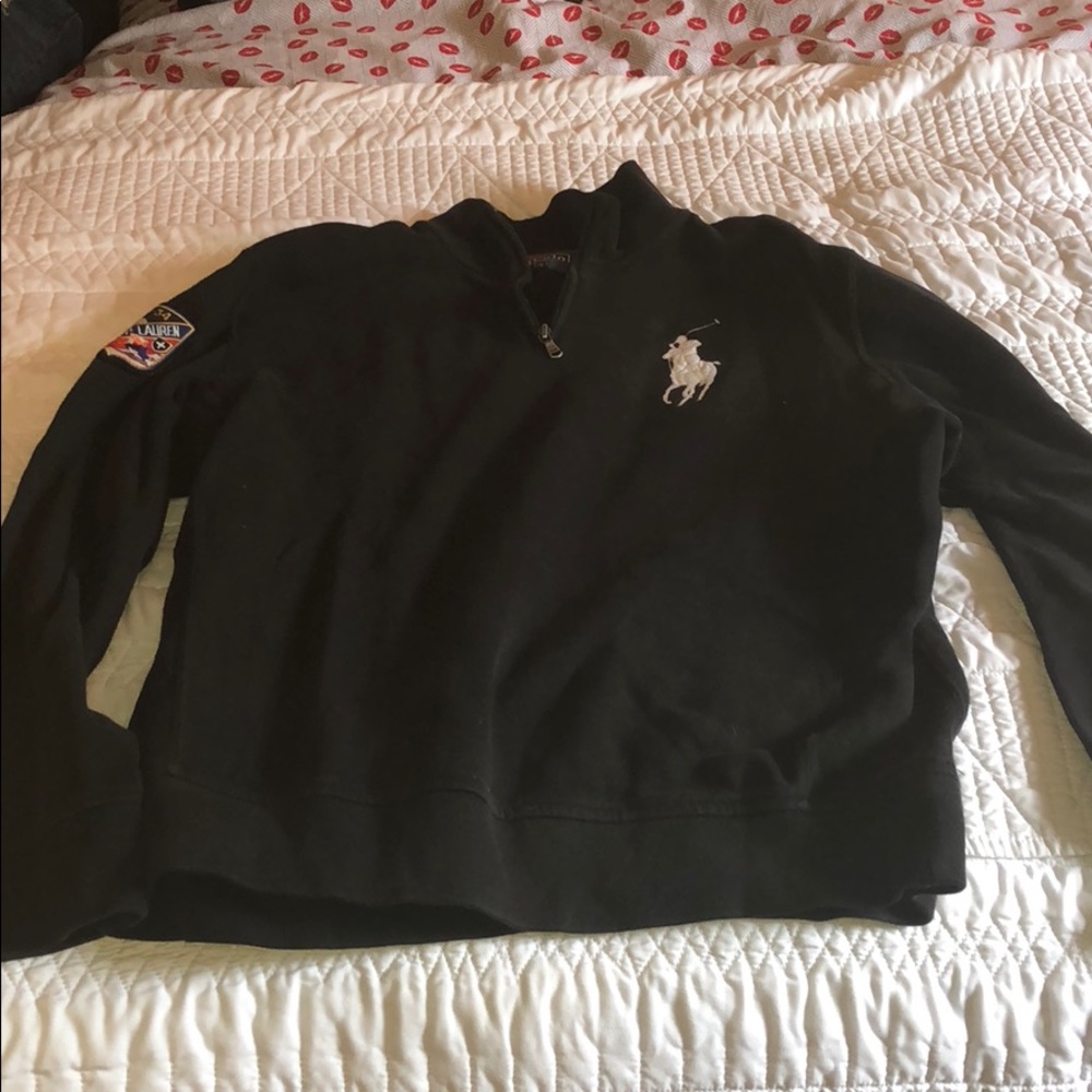sweatshirt